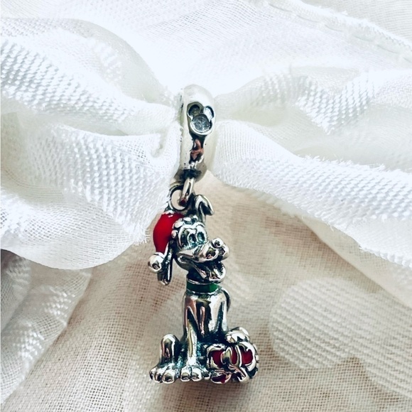 🎄 NWOT Pluto Dog Charm – Christmas ✨ - Picture 2 of 9
